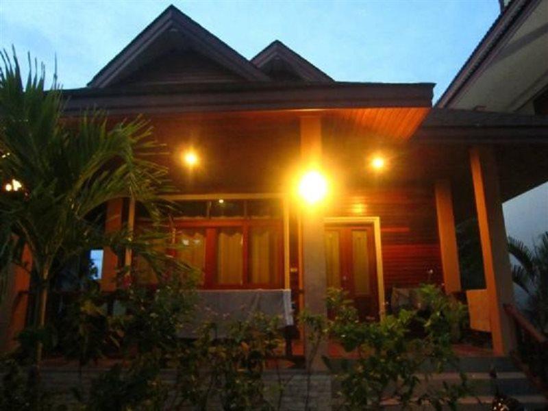 Tropicoco Beach Resort Koh Phangan Haad Yao Bagian luar foto