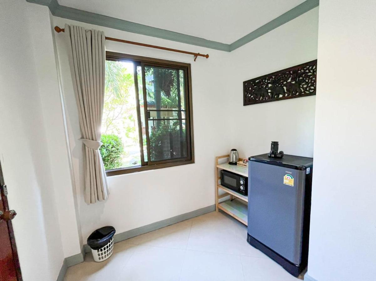 Tropicoco Beach Resort Koh Phangan Haad Yao Bagian luar foto