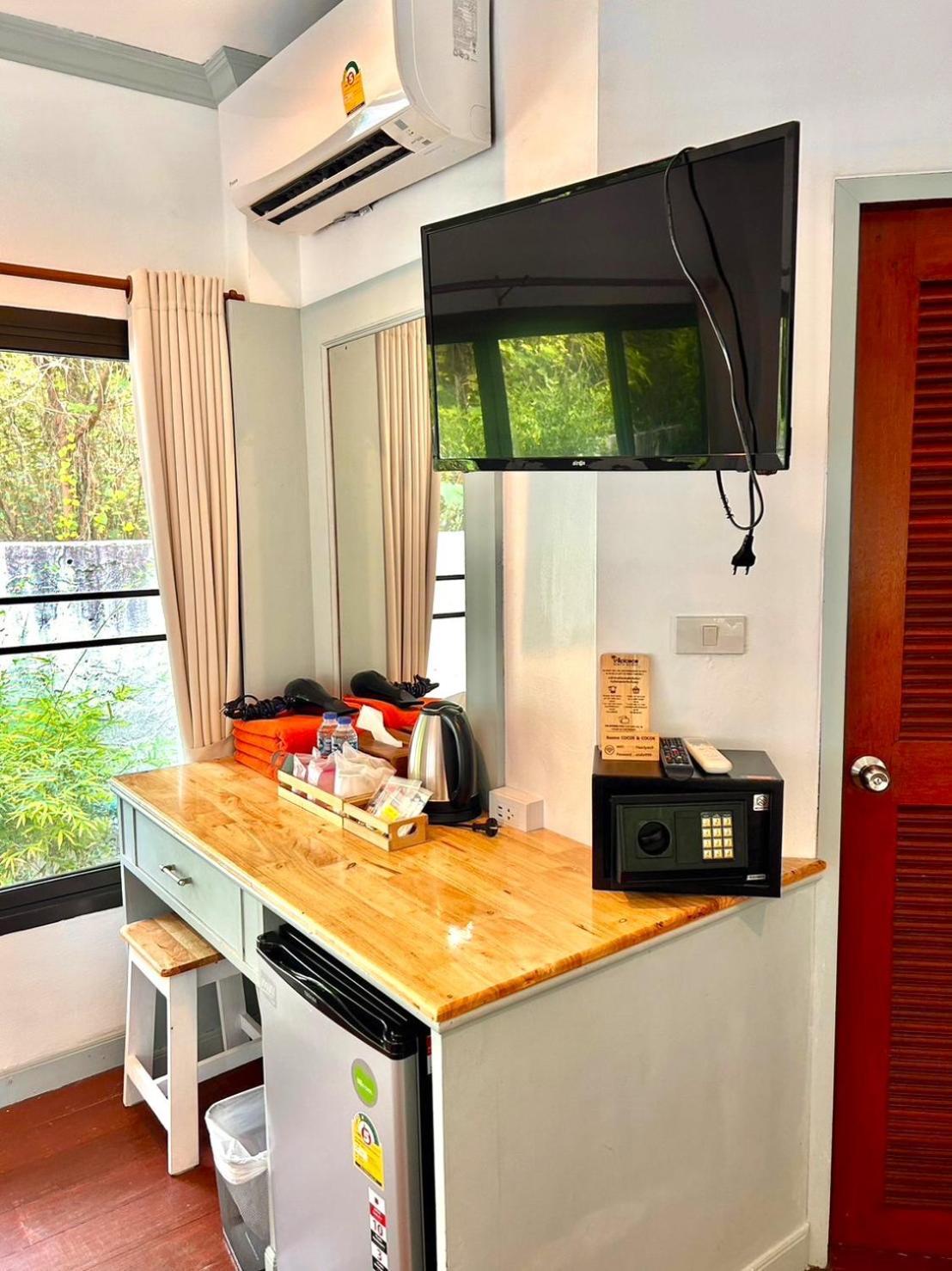 Tropicoco Beach Resort Koh Phangan Haad Yao Bagian luar foto