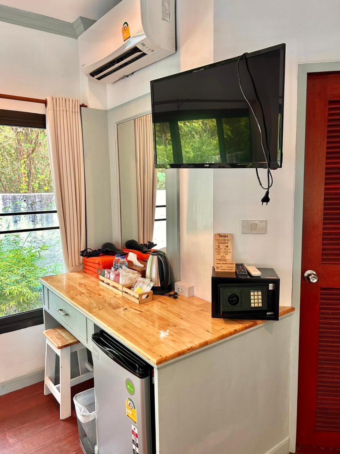 Tropicoco Beach Resort Koh Phangan Haad Yao Bagian luar foto