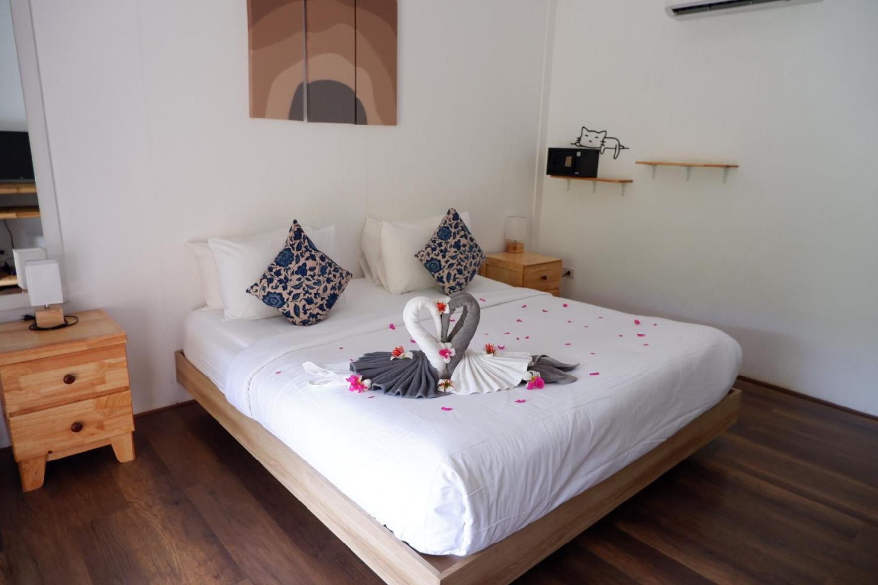 Tropicoco Beach Resort Koh Phangan Haad Yao Bagian luar foto