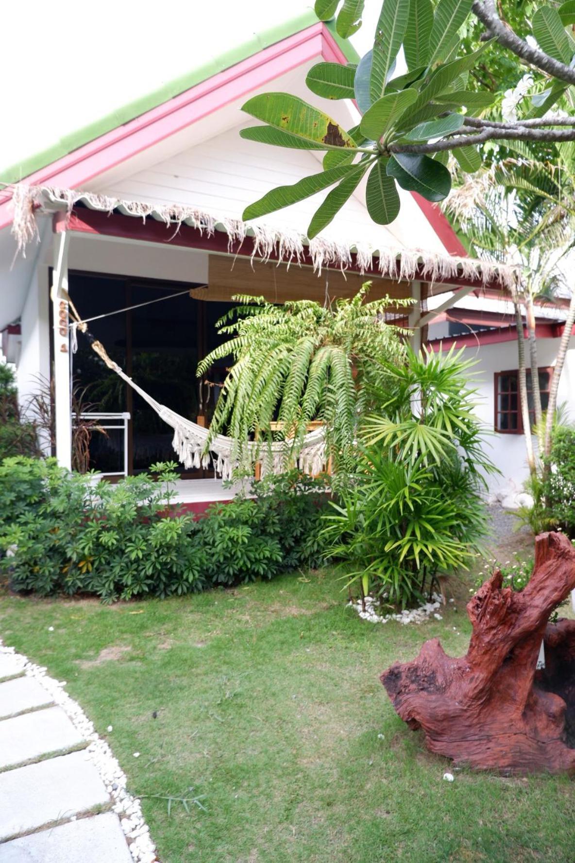 Tropicoco Beach Resort Koh Phangan Haad Yao Bagian luar foto