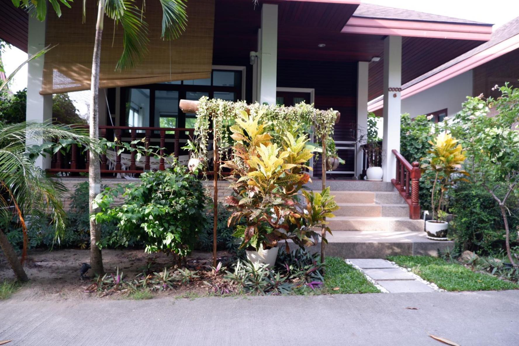 Tropicoco Beach Resort Koh Phangan Haad Yao Bagian luar foto